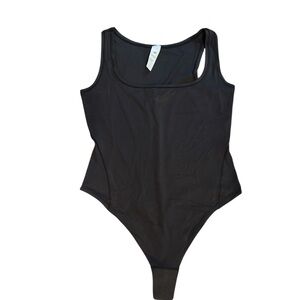 Lululemon Wundermost Square-Neck bodysuit. Size small